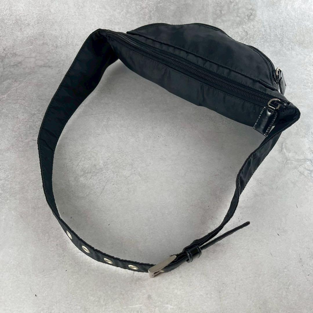 美品✨PRADA ボディーバッグ ショルダー ウエストポーチ 三角ロゴ 黒