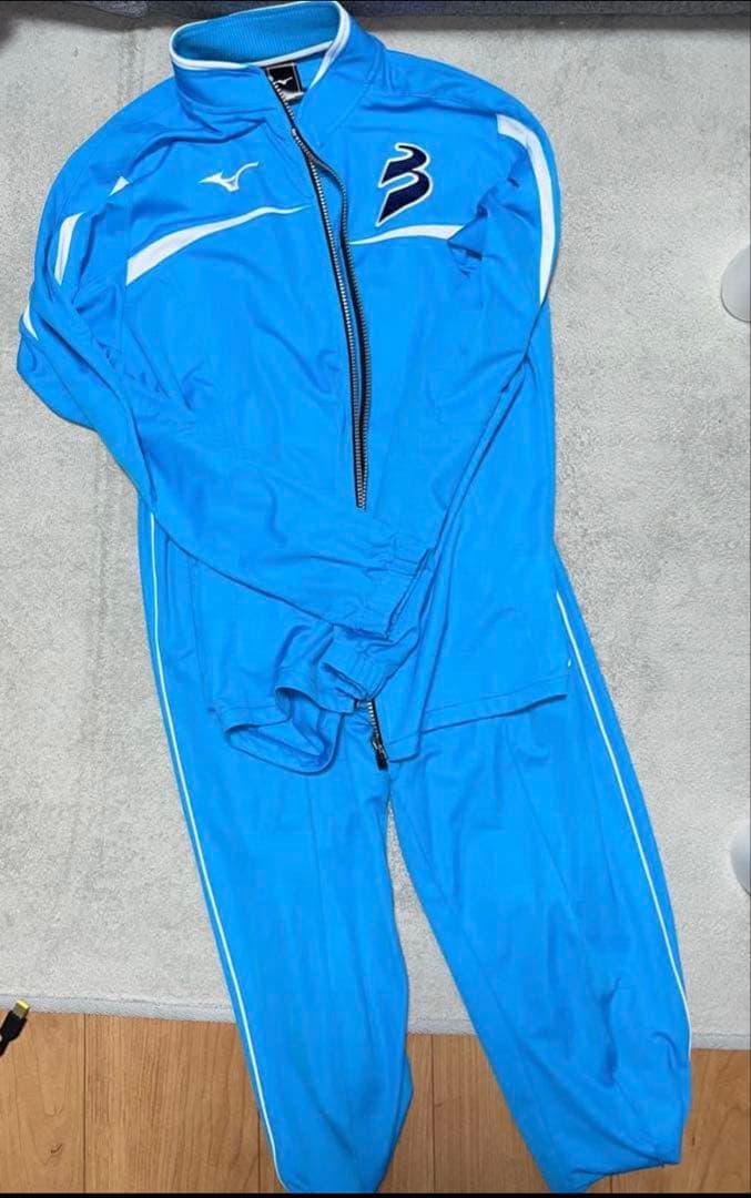 国際武道大学 陸上部ジャージ