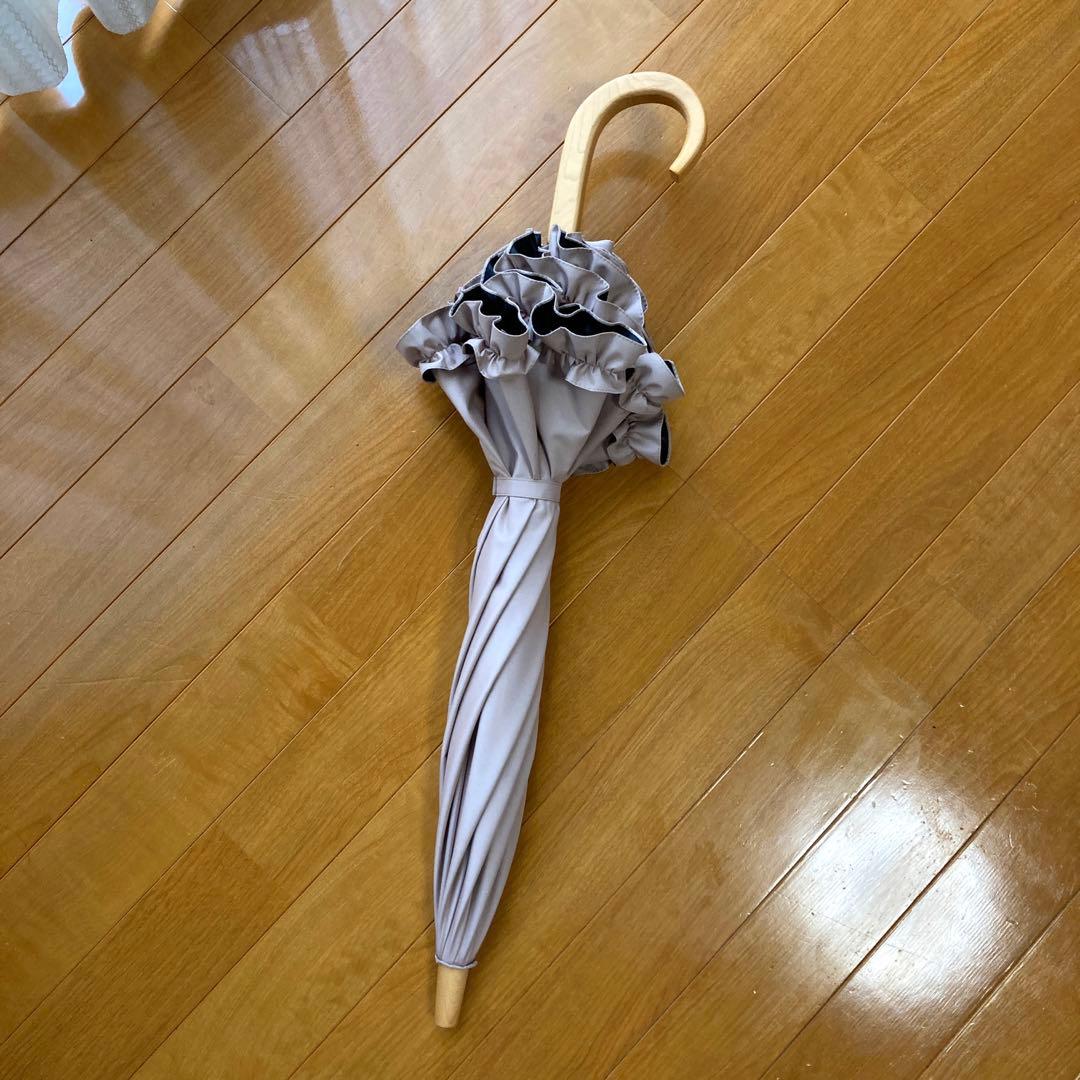 【美品】サンバリア100 日傘 ピンク　フリル