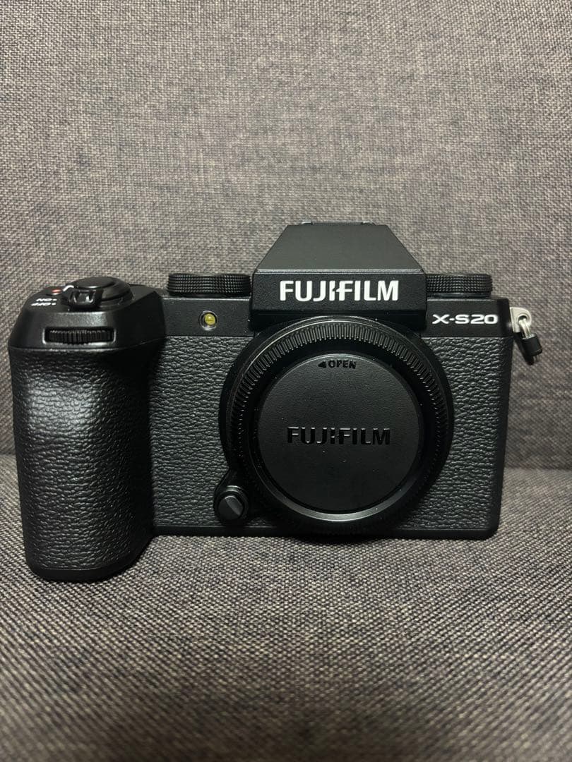 FUJIFILM X-S20 デジタルカメラ 本体　保証期間内