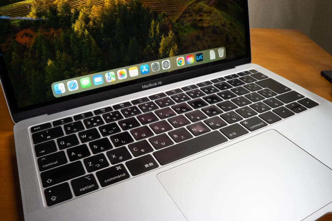 MacBookAir13インチ・2018年★バッテリー正常、208回
