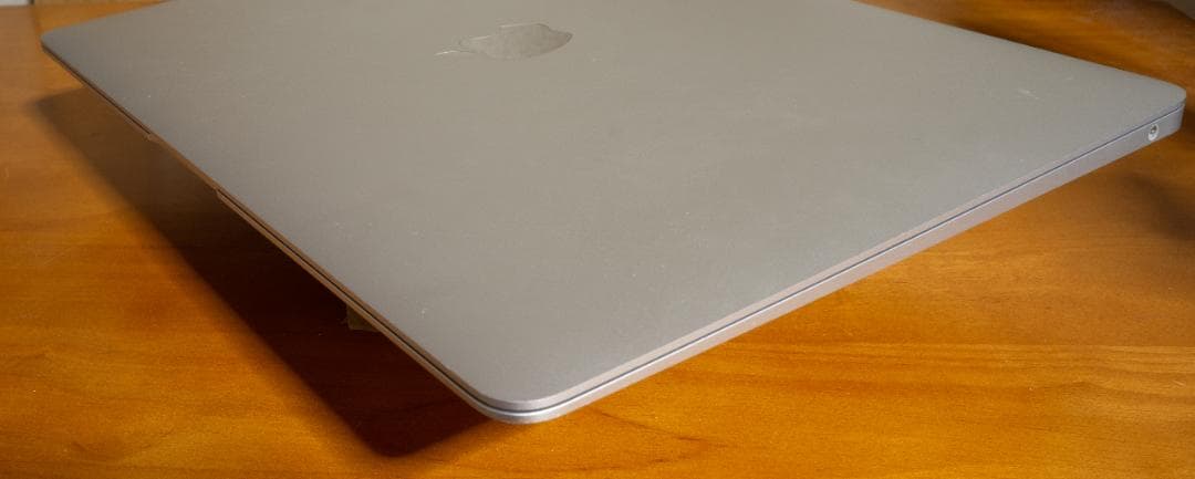 MacBookAir13インチ・2018年★バッテリー正常、208回