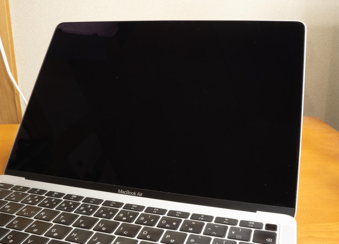 MacBookAir13インチ・2018年★バッテリー正常、208回