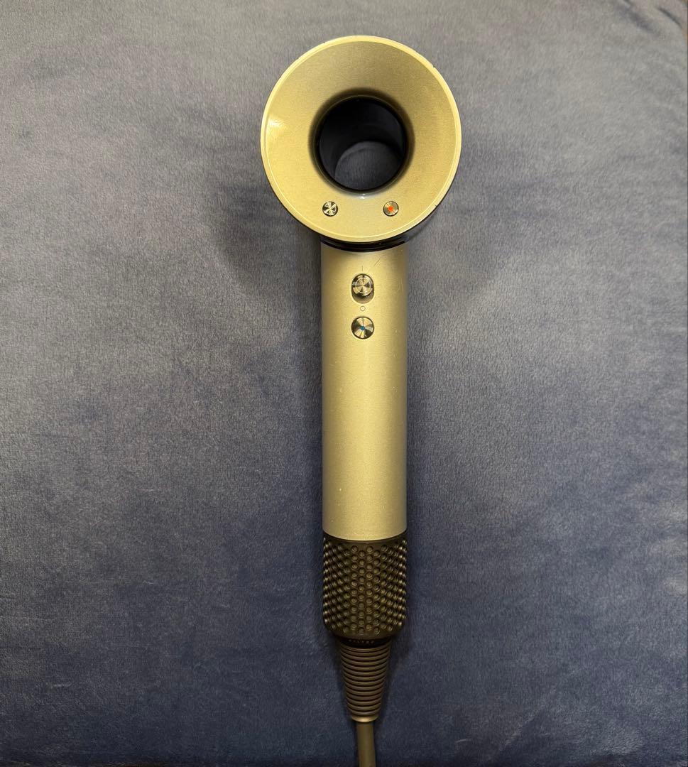 dyson supersonic ヘアドライヤー シルバー