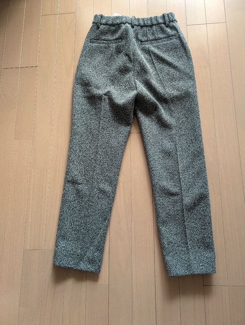 新品！ユナイテッドアローズ　テーパードパンツ