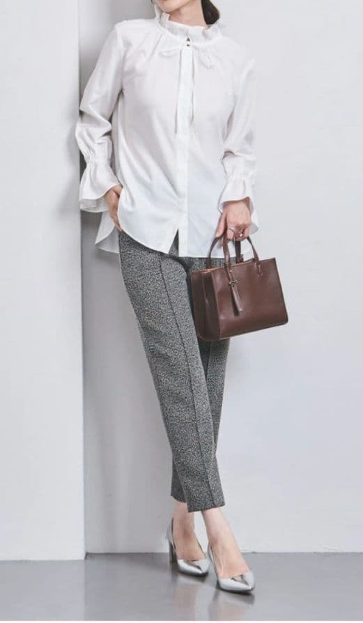 新品！ユナイテッドアローズ　テーパードパンツ