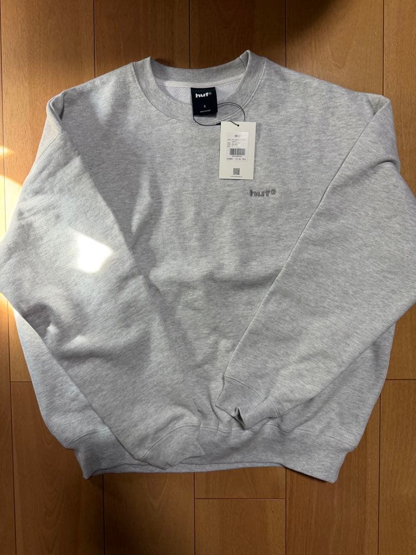 HUF ハフ　スウェットシャツ　グレー　S タグ付き新品未使用品