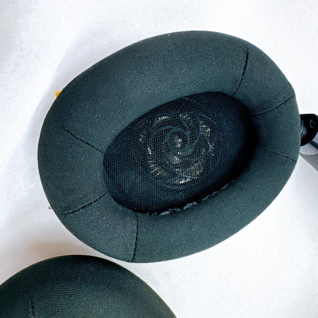 【未使用に近い】SONY　ソニー 有線ヘッドホン MDR-1AM2