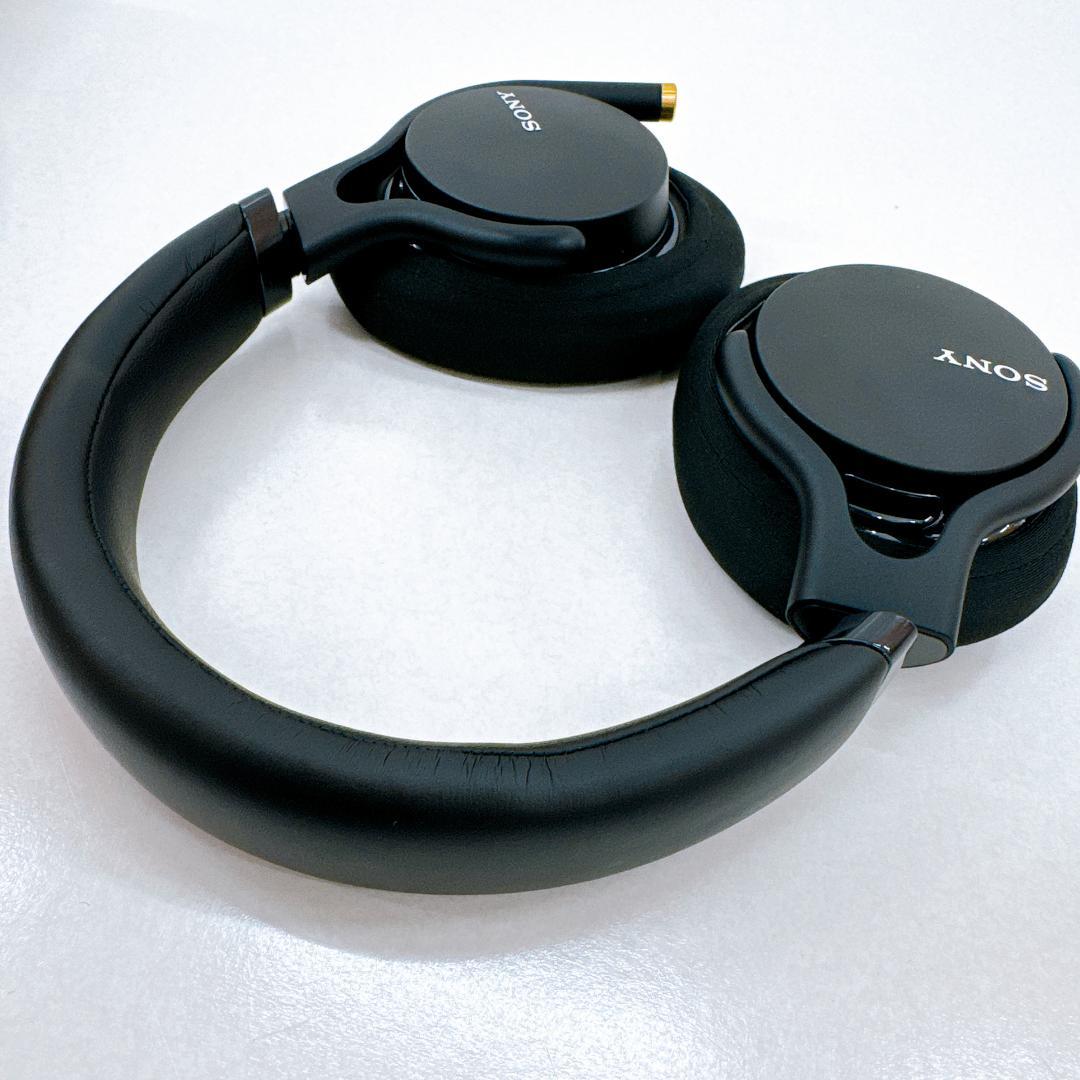 【未使用に近い】SONY　ソニー 有線ヘッドホン MDR-1AM2