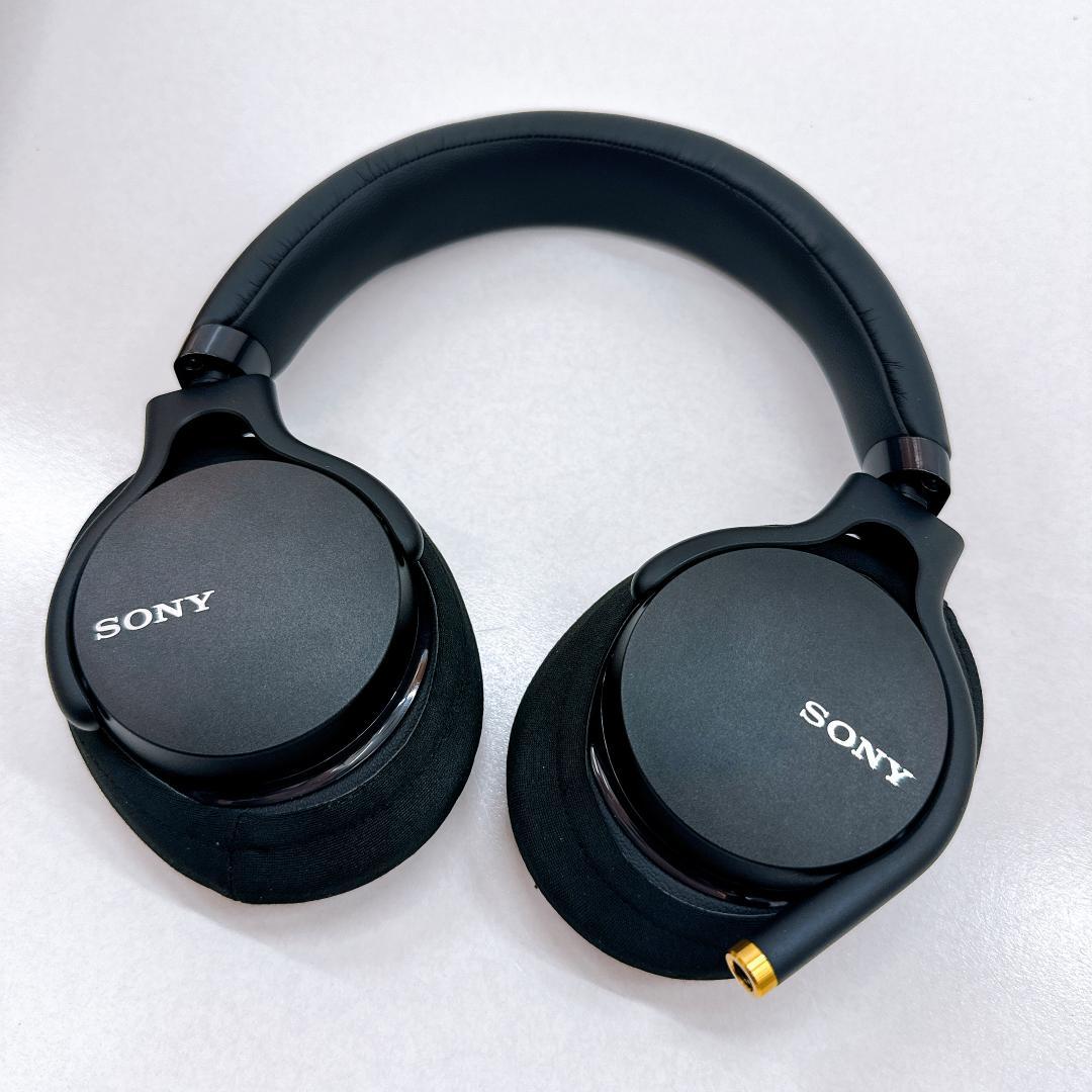 【未使用に近い】SONY　ソニー 有線ヘッドホン MDR-1AM2