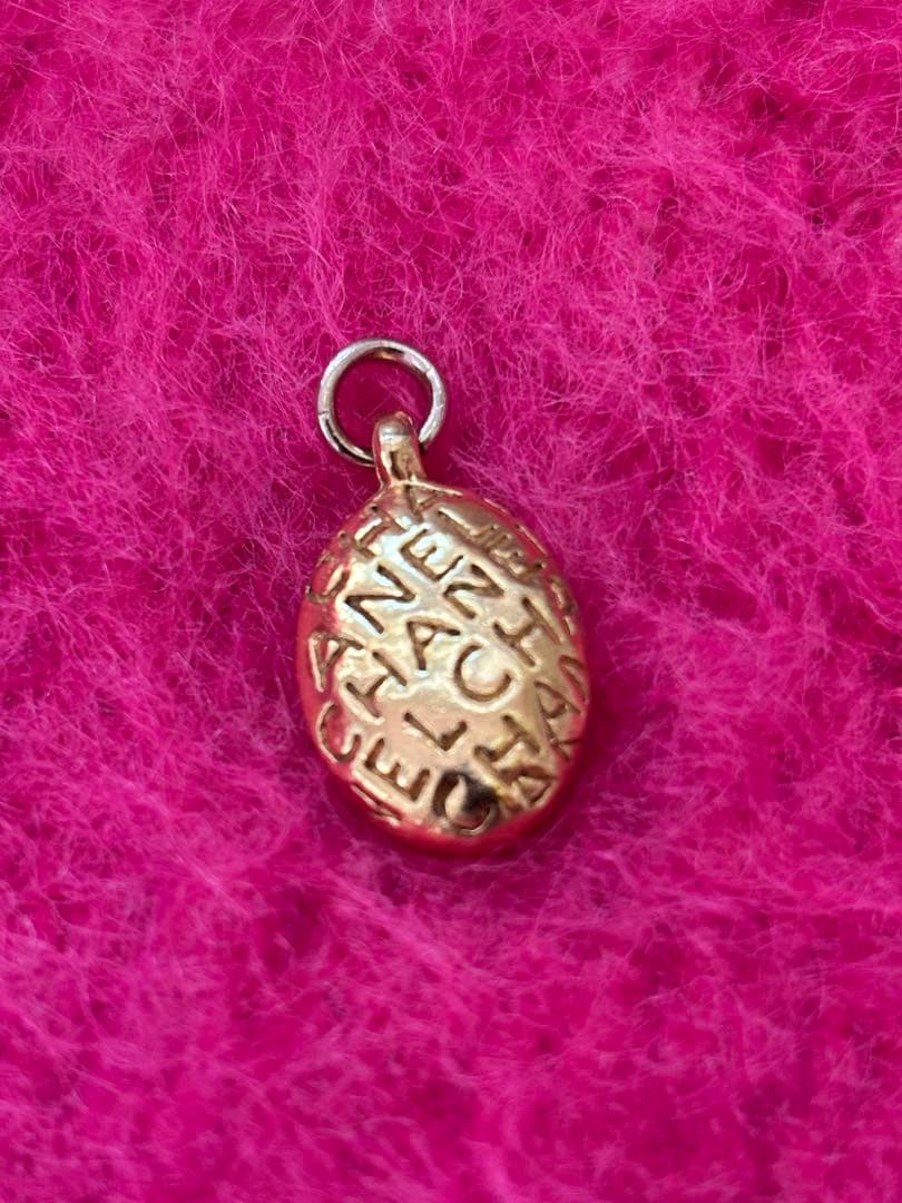 CHANEL ゴールドトーン オーバルチャーム　ヴィンテージ