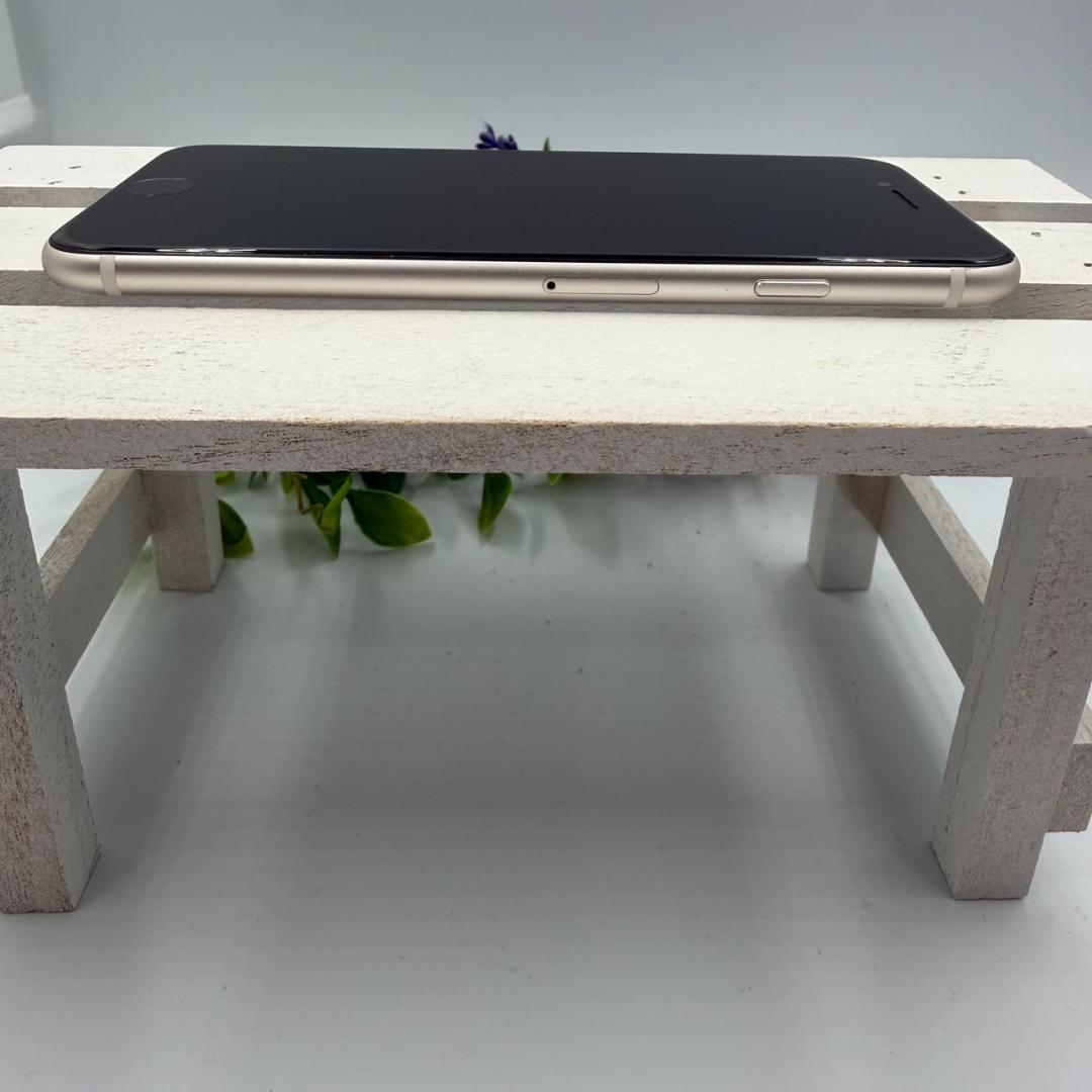 iPhone SE第3世代 64GB スターライト 392