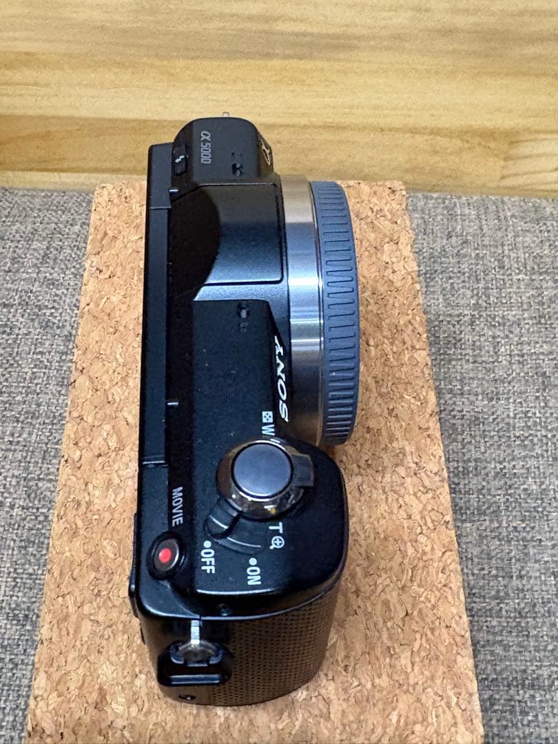 SONY α5000 ミラーレス一眼カメラ ブラック 本体のみ バッテリー付