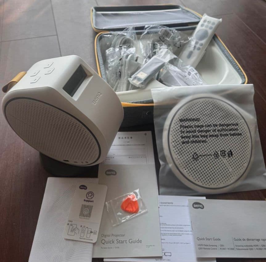 BenQ GV30 720p ポータブルプロジェクター未使用級付属完備外箱あり