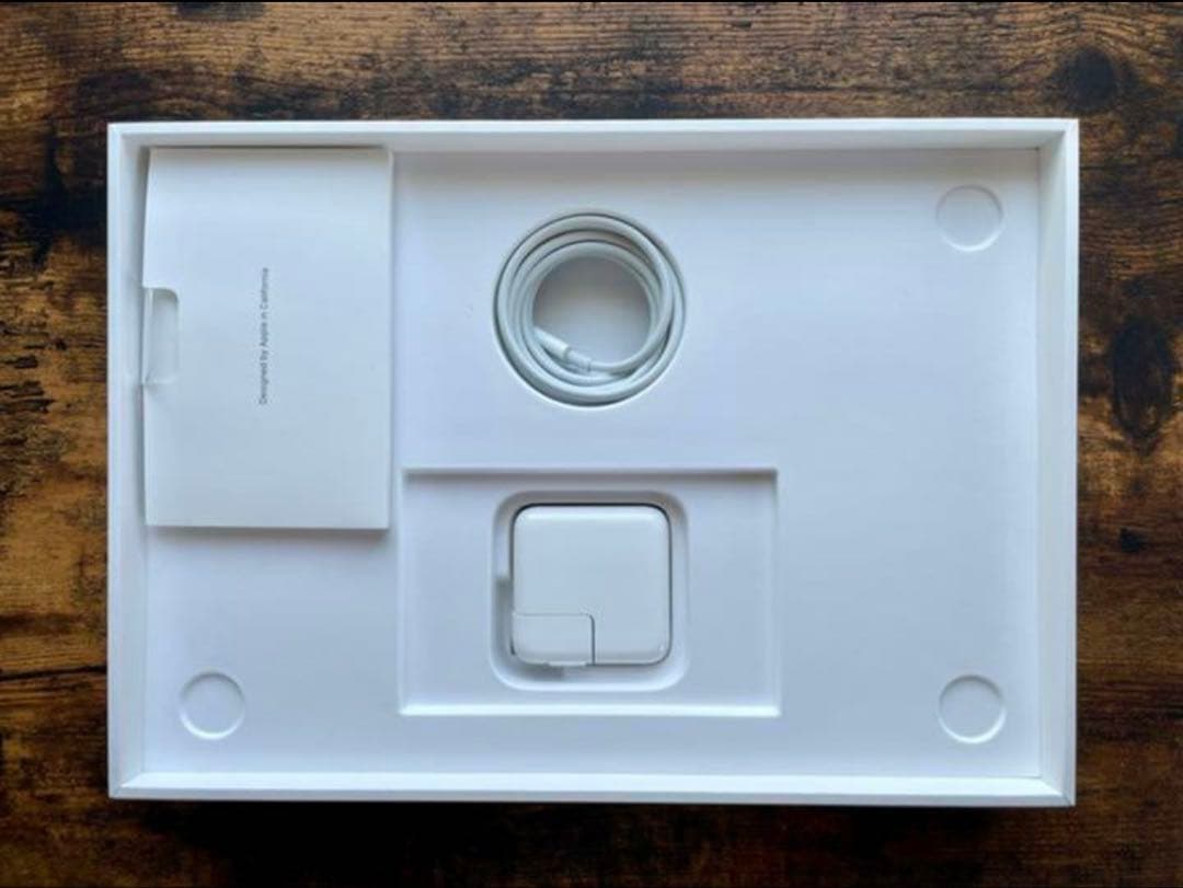 MacBook Air 13インチ　2020モデル