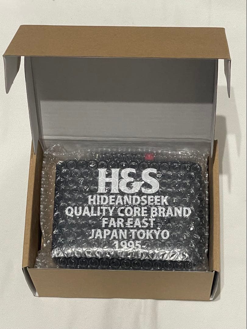 ポータブルプレーヤー H&S CASSETTE PLAYER with SLOW&SEXY TAPE