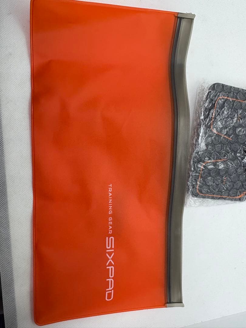 【美品】チェストフィット シックスパッド SIXPAD