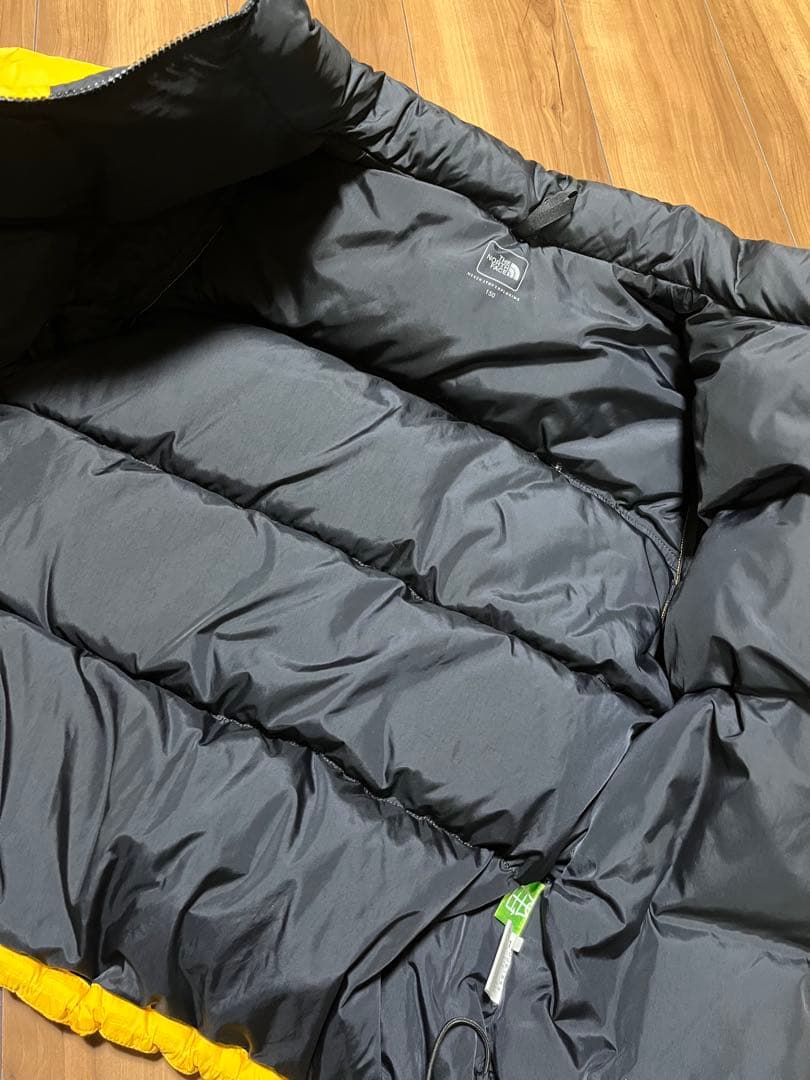 ノースフェイス　ダウンジャケット　ヌプシ　すブラック　イエロー　シュプリーム