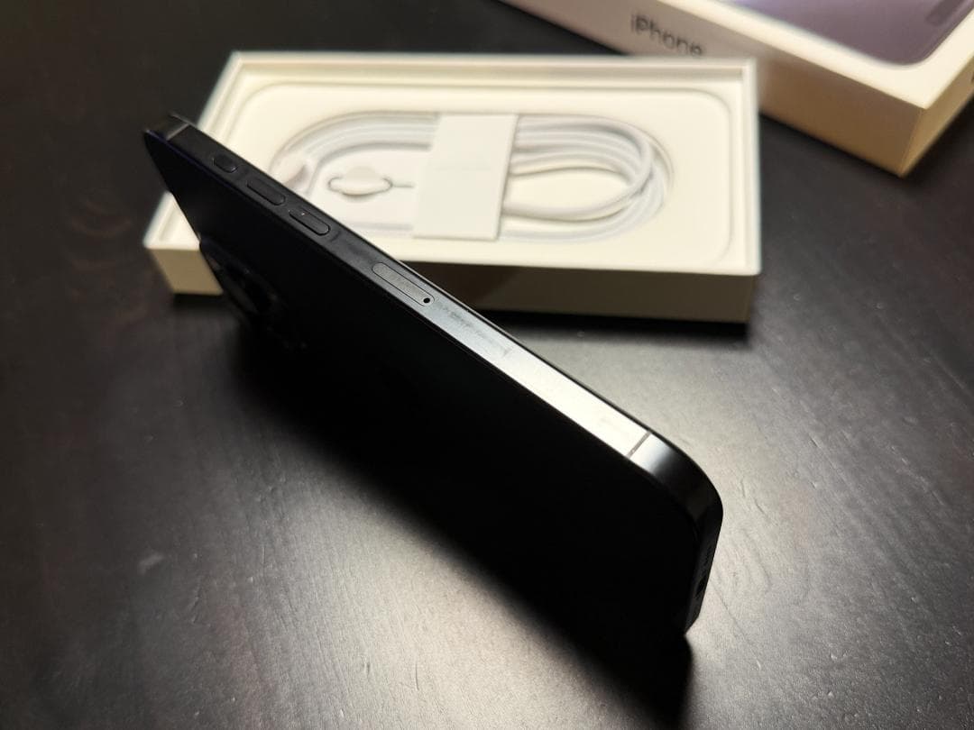 iPhone16 ProMax 256GB ブラックチタニウムSIMフリー美品