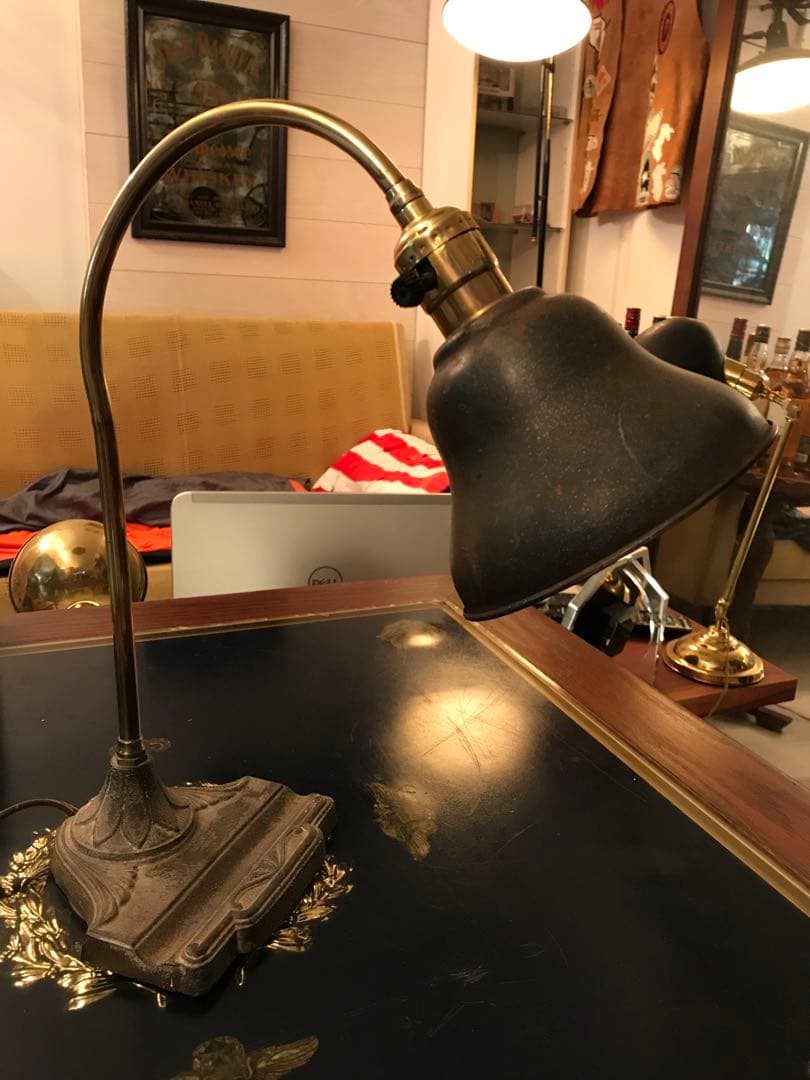 1940s年代頃のEAGLE社のデスクランプ