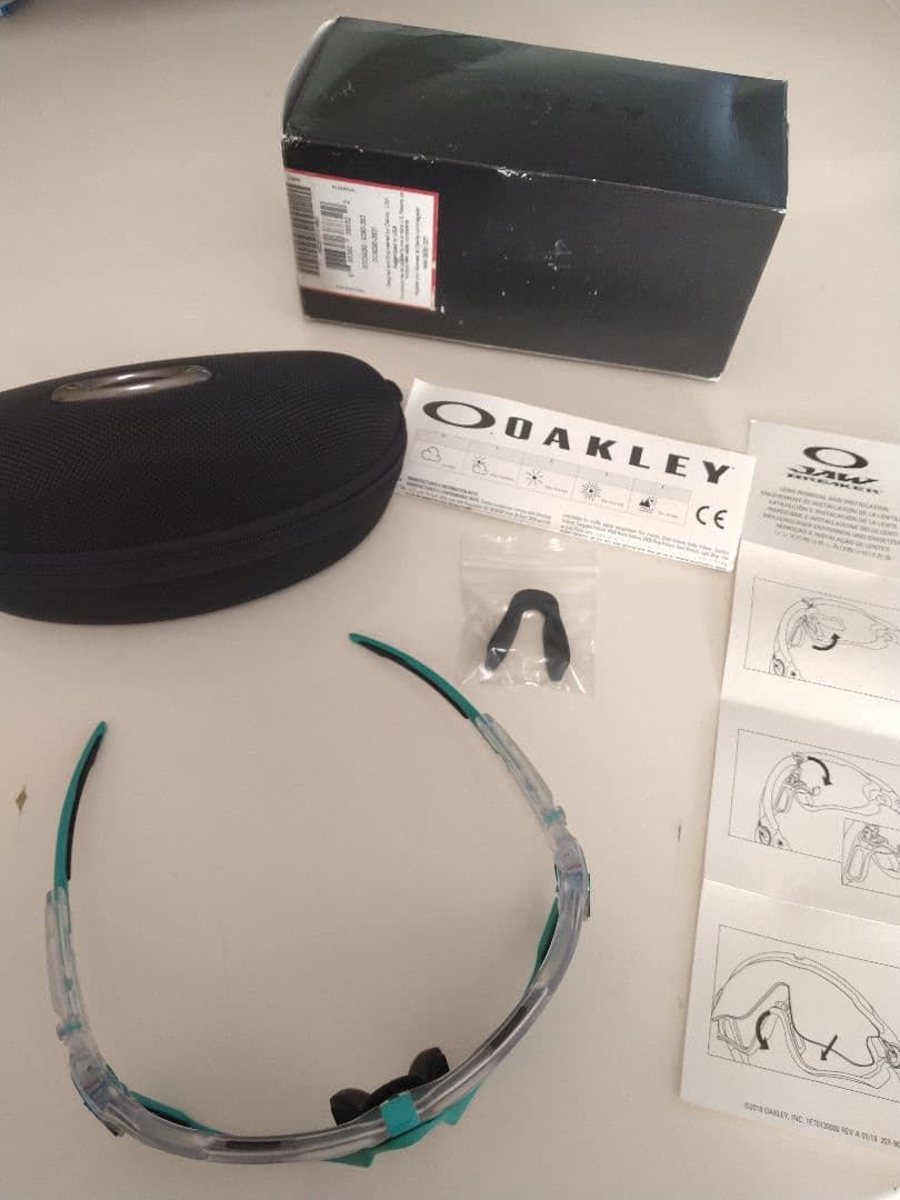 オークリー　ジョウブレイカー