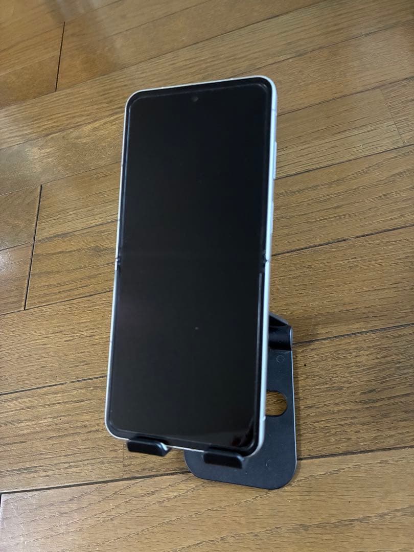 libero flipホワイト A304ZT 画面傷有り