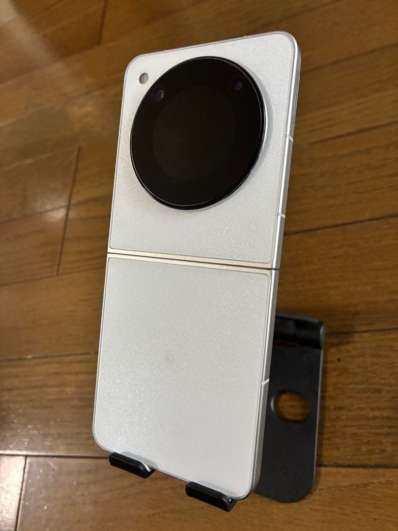 libero flipホワイト A304ZT 画面傷有り