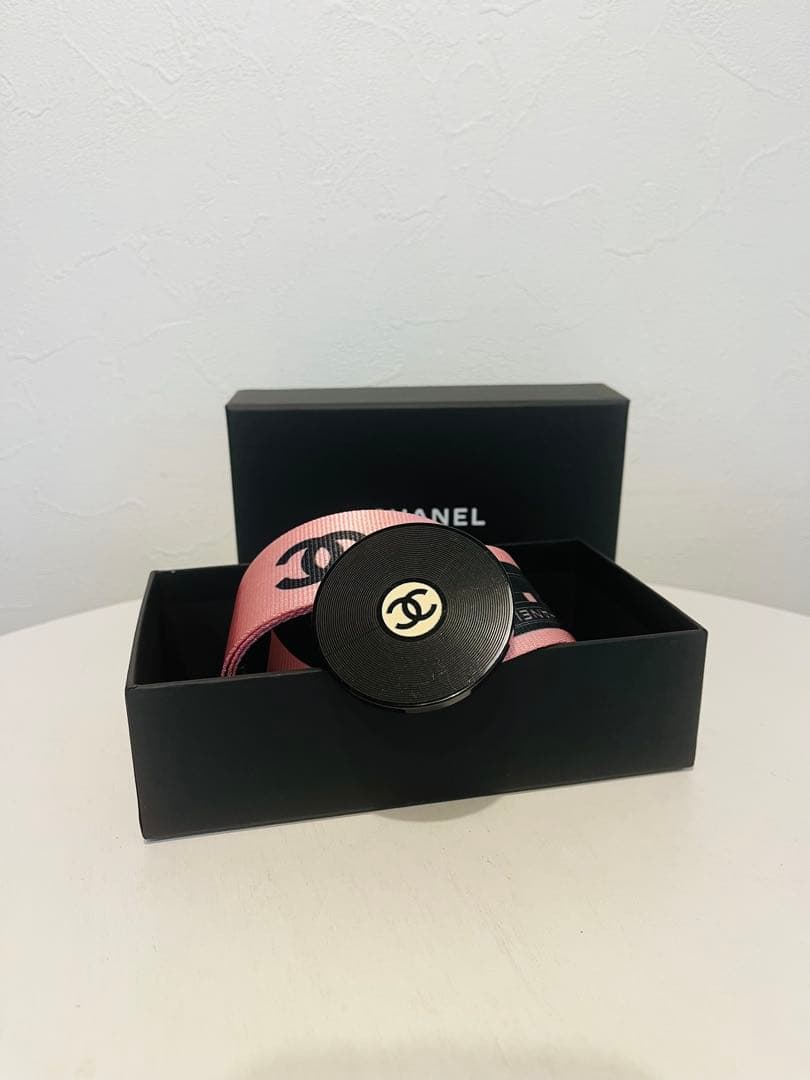 CHANEL ロゴ 入り ピンク ベルト ボックス付き 春 夏 ヴィンテージ