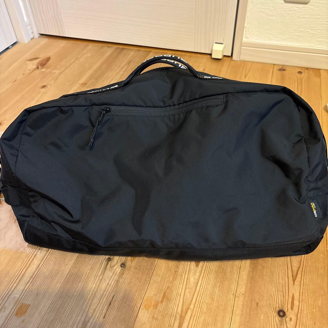 シュプリームボストンバック　ダッフルバック　ショルダーバック