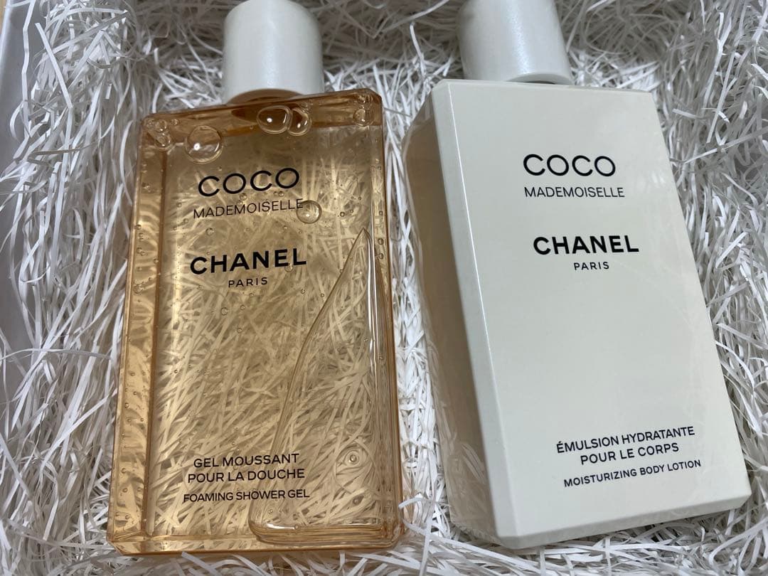 CHANELボディローション シャワージェルセット ショッピングバッグ付き