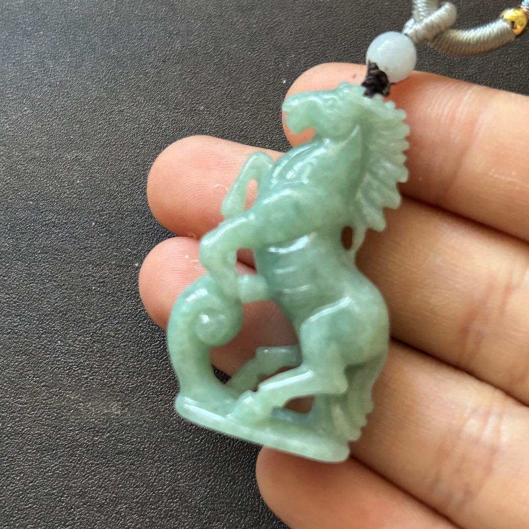 本翡翠ペンダント　馬さん　無含浸　無着色　ミャンマー産