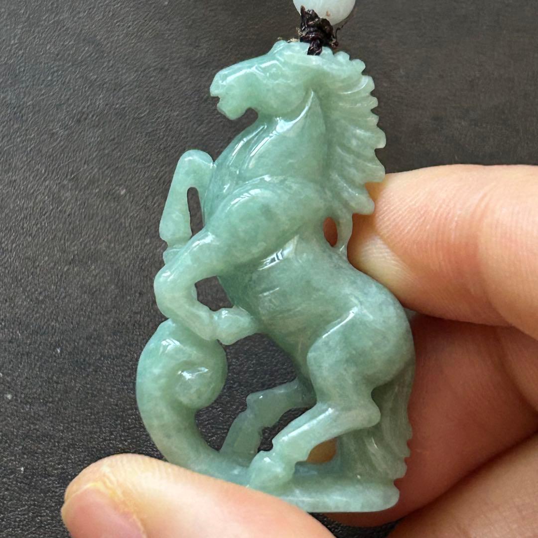 本翡翠ペンダント　馬さん　無含浸　無着色　ミャンマー産