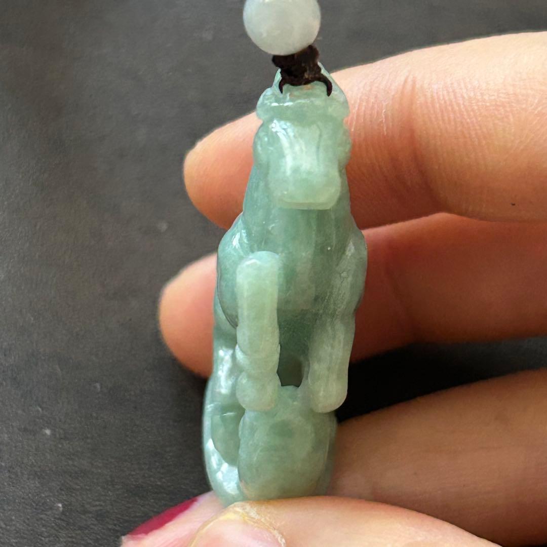 本翡翠ペンダント　馬さん　無含浸　無着色　ミャンマー産