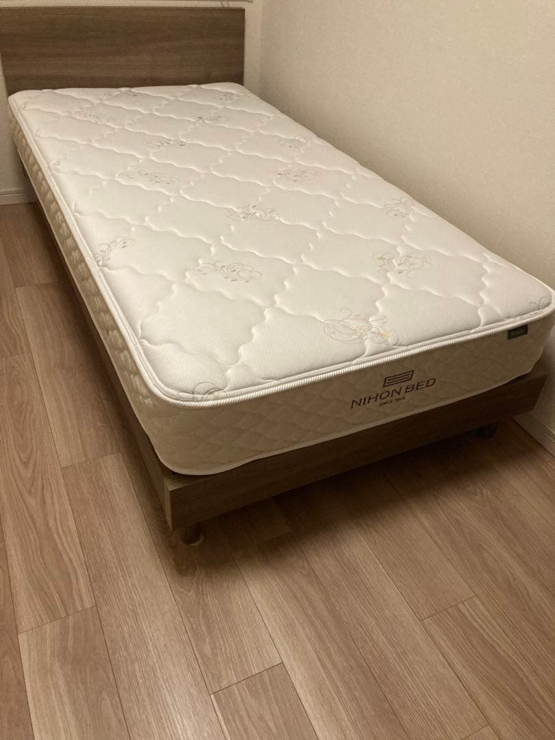 みい【美品】NIHON BED BEADS シングルマットレス