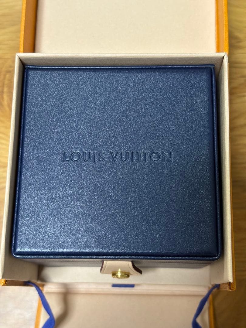 LOUIS VUITTON LV ピアス18K