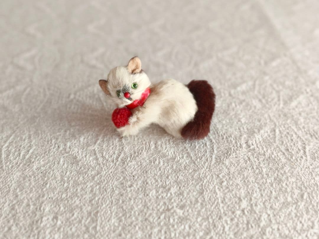 【suumaさま】vintage figure ୨୧ * 白茶 ふわふわ猫ちゃん
