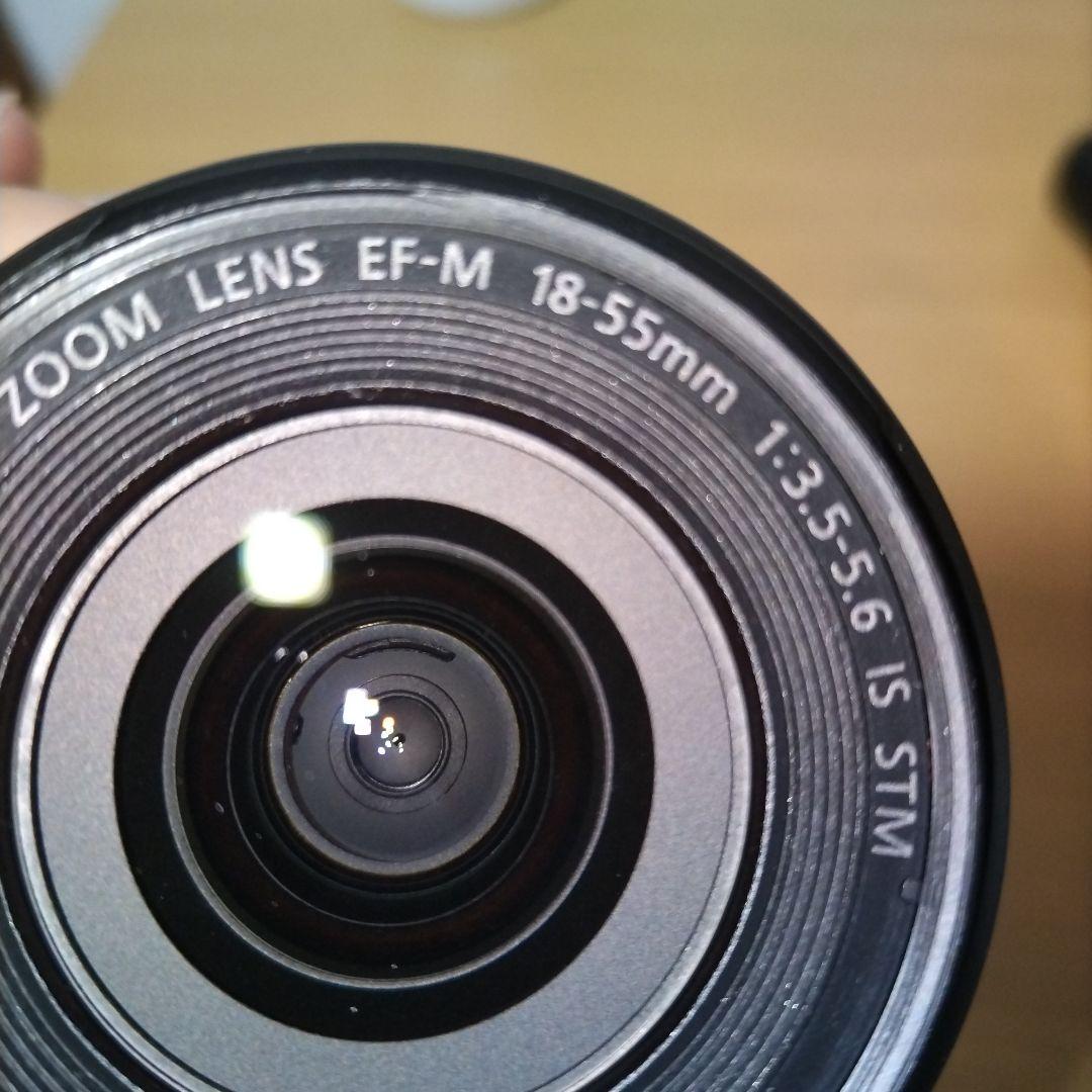 Canon EOS M レンズキット　外付けストロボ　純正バッテリー充電器つき