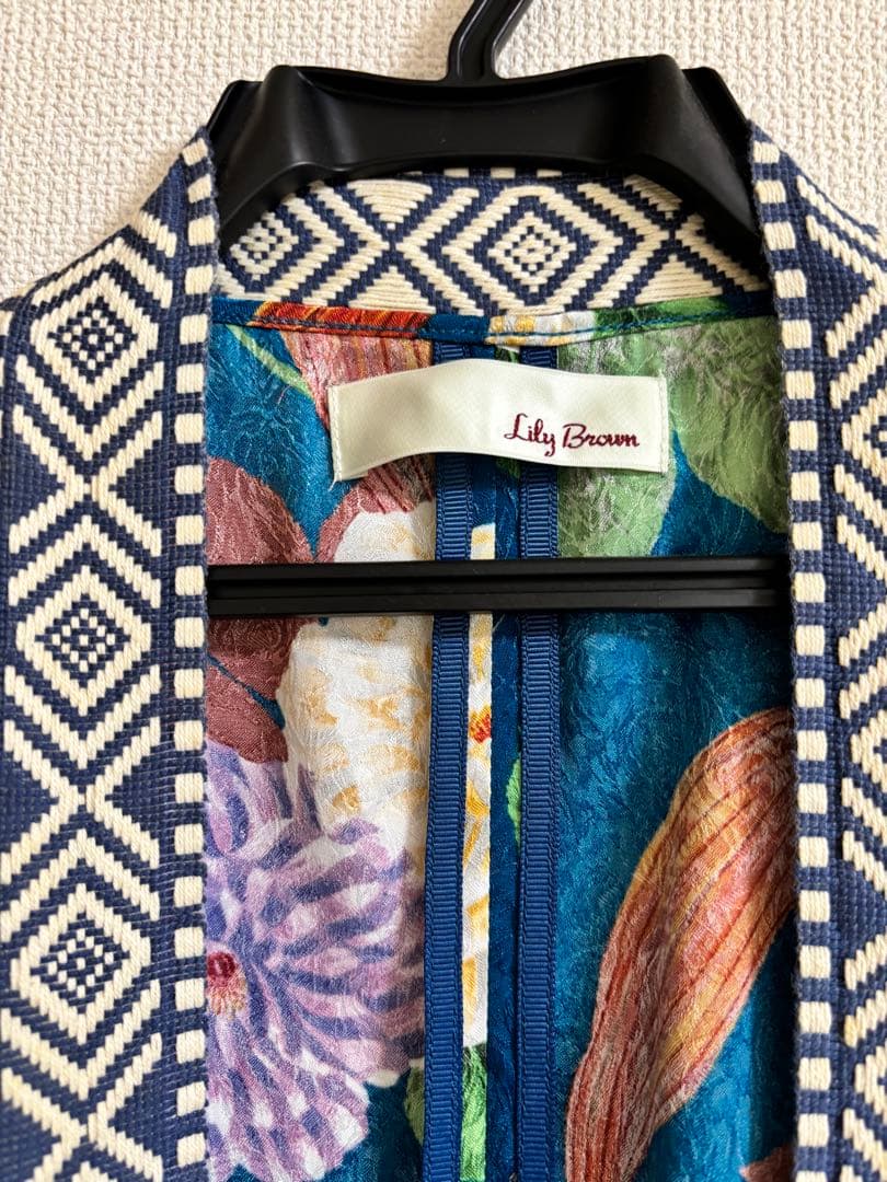 Lily Brown 花柄ガウン