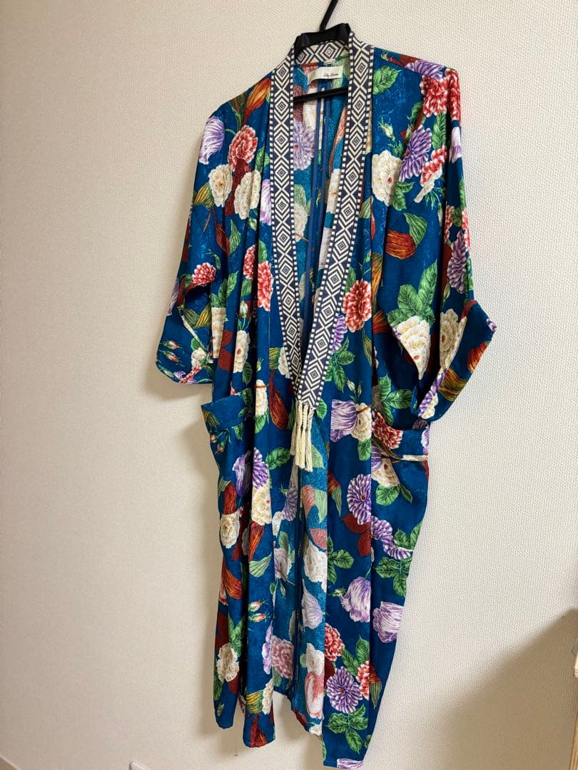 Lily Brown 花柄ガウン