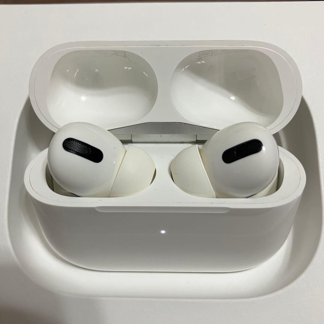 【中古送料込】AirPods Pro 第一世代 付属品付き おまけ付き
