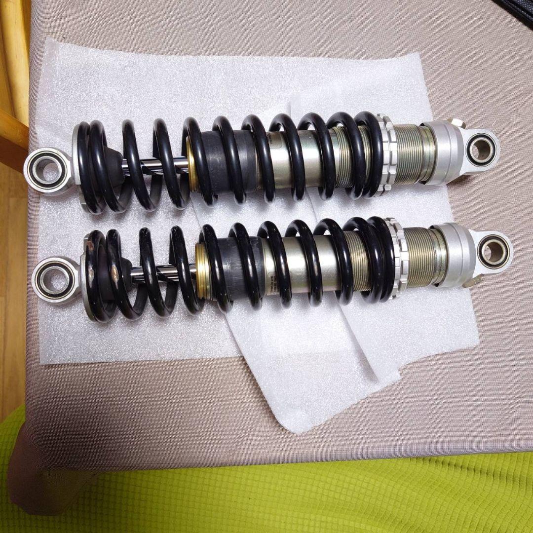 オーリンズ ダイナ リアサスペンション