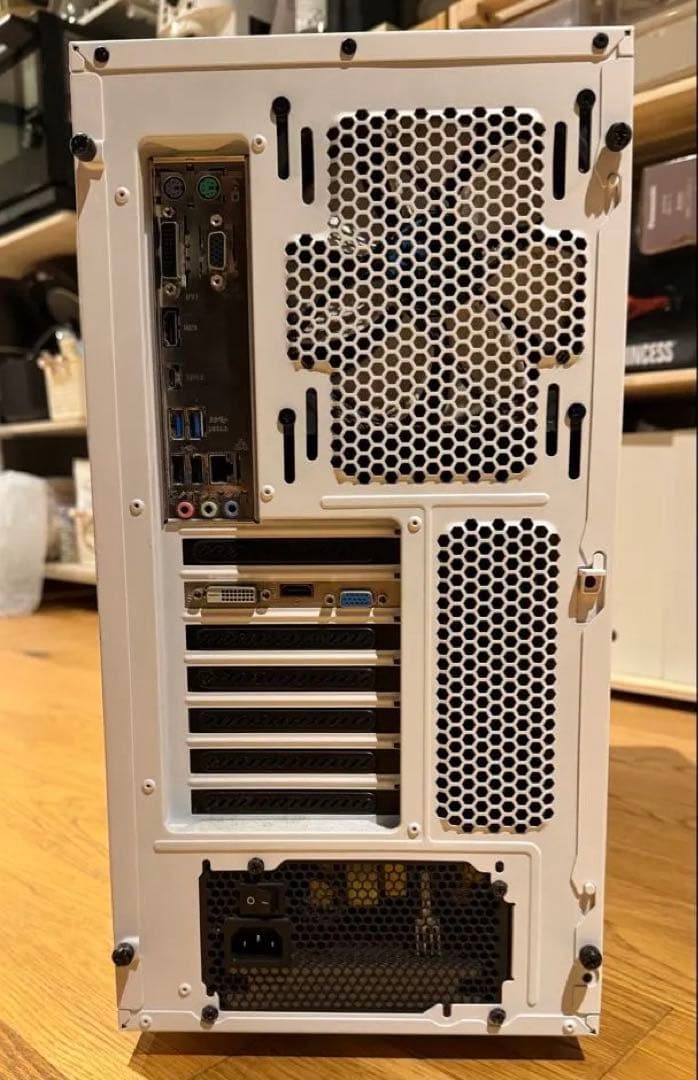 【美品】自作PC i7-6700 / 16GB / SSD / GTX750