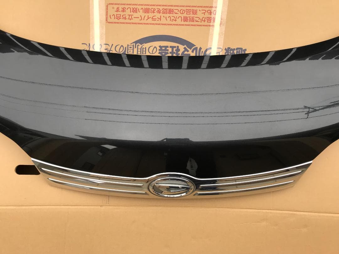 ダイハツムーヴ　LA110S LA100S　ボンネットフード