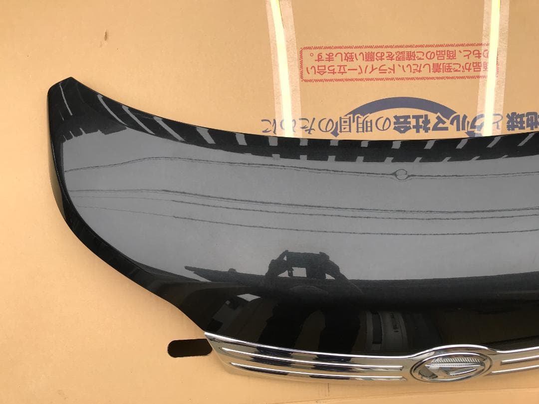 ダイハツムーヴ　LA110S LA100S　ボンネットフード