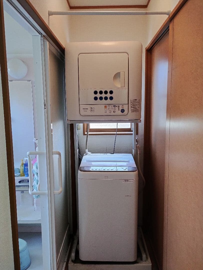 東芝ドライヤースタンド　東芝電気衣類乾燥機専用スタンド　DS-F1