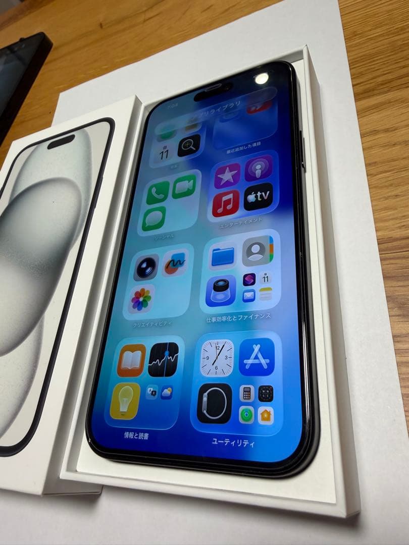 【美品】iPhone 15 Plus 128GB ブラック