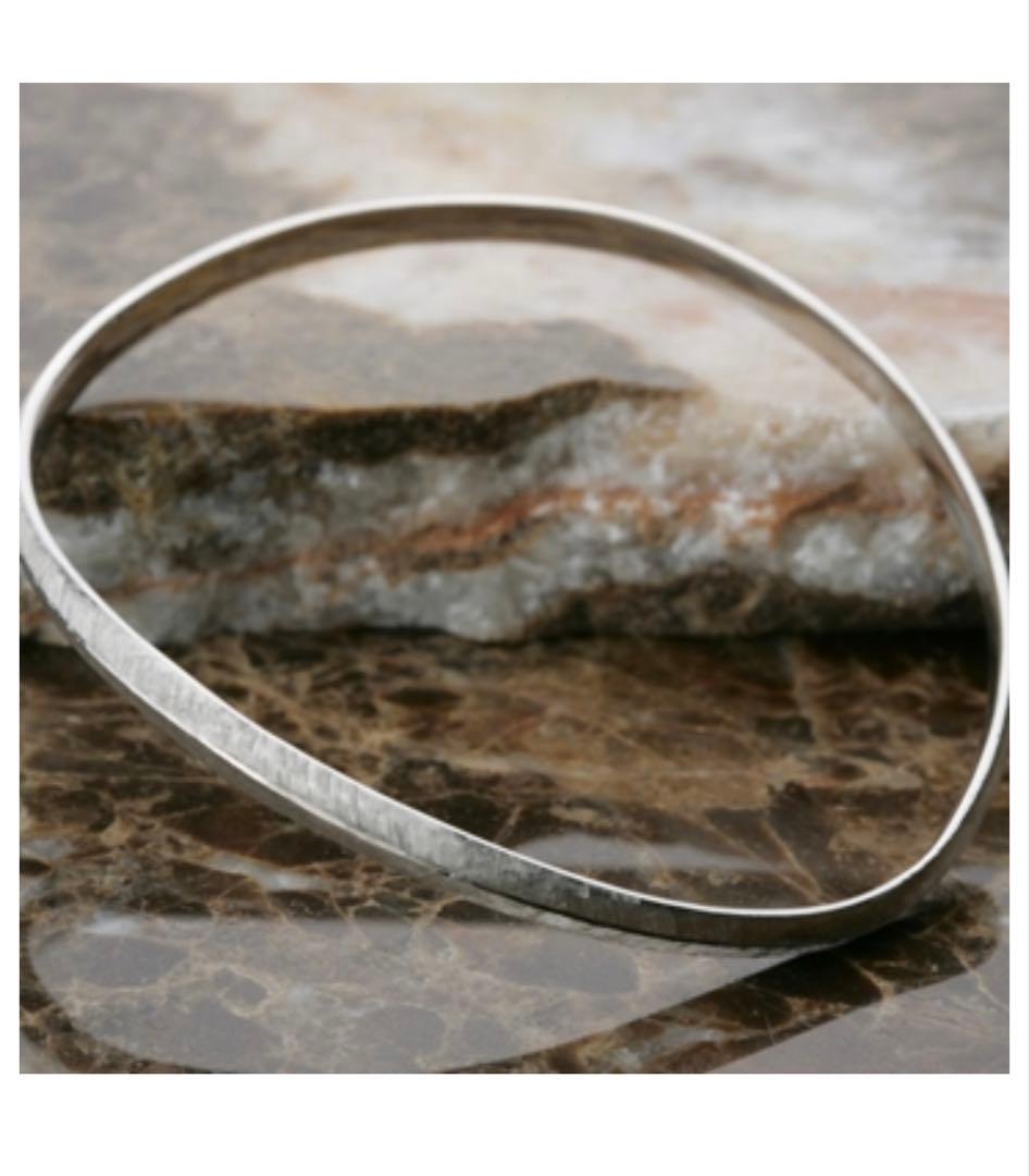 シルバーバングル「cypress」