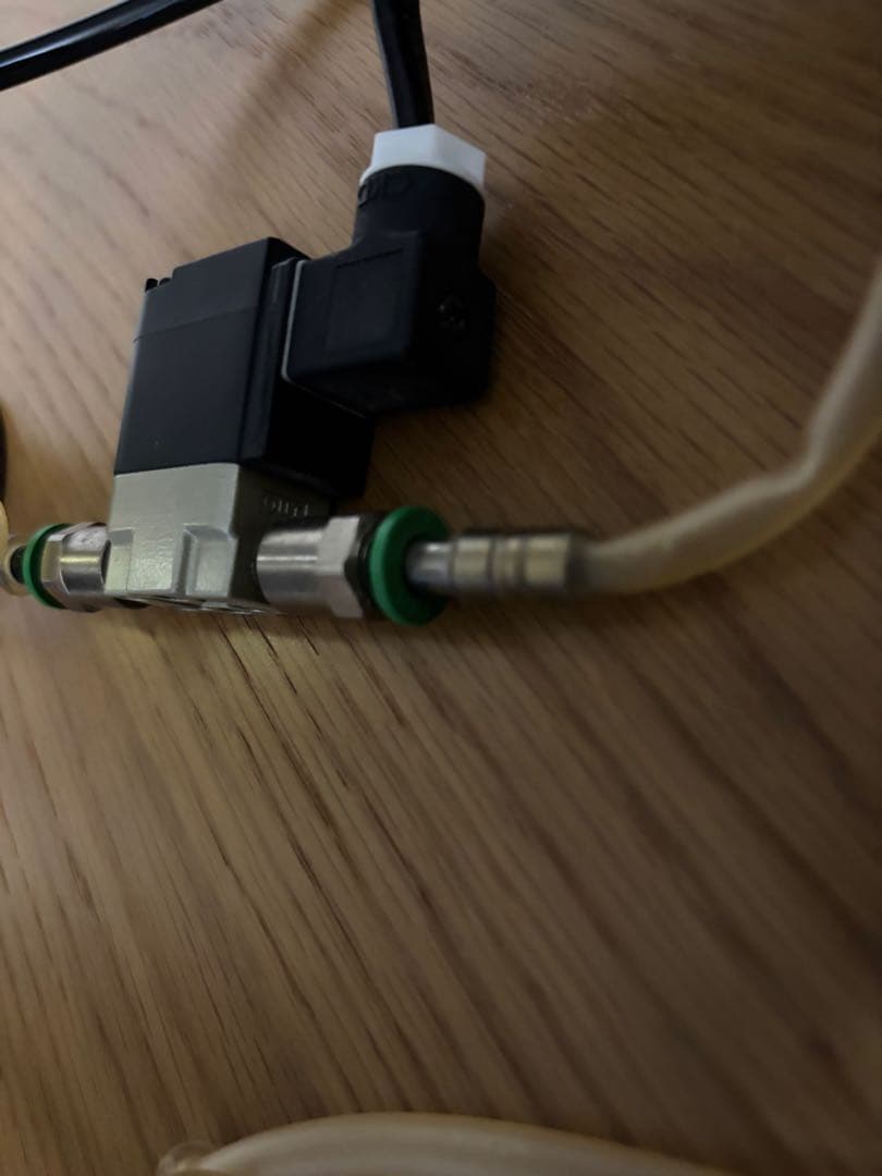 ADA CO2レギュレーター変換アダプター付 電磁弁/EL-バルブスタンドセット