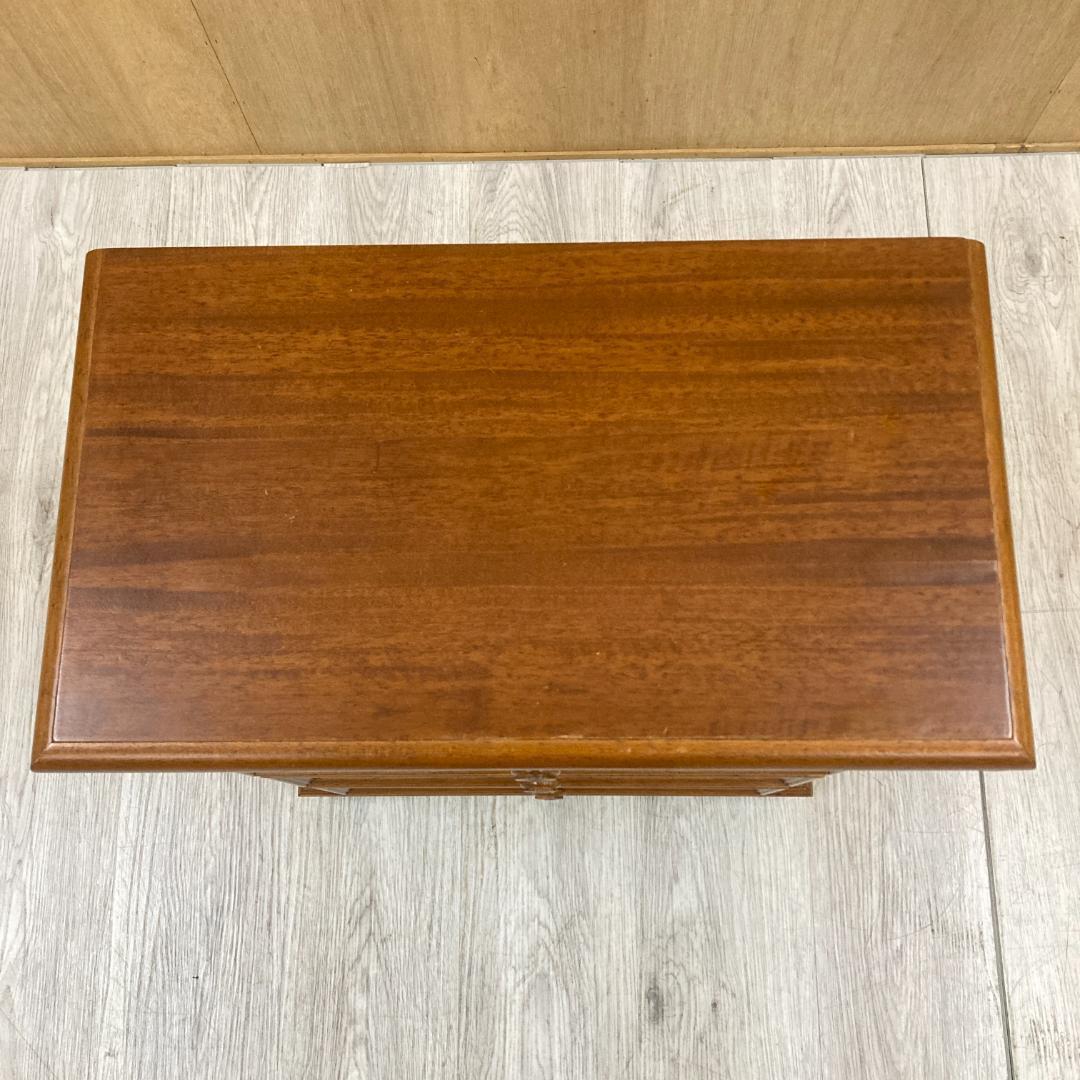 イタリア　象嵌　３段チェスト　サイドチェスト　クラシック