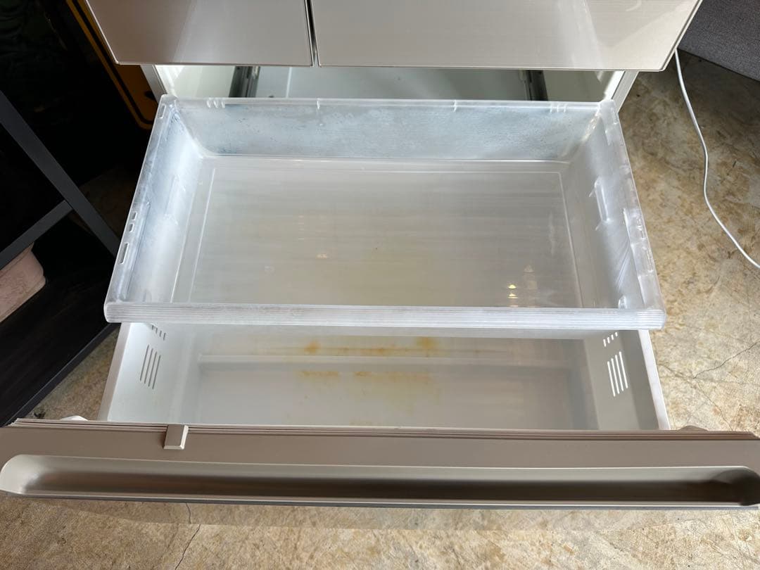 Panasonic パナソニック 冷凍冷蔵庫 6ドア ファミリー向け 大型 茨城